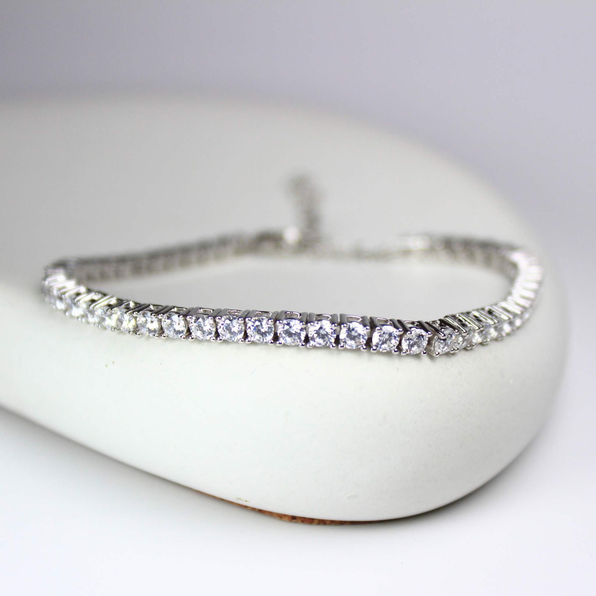 925 Sterling Silver Tennis Bracelet, Luxury & Shine, Hypoallergenic & Lightweight