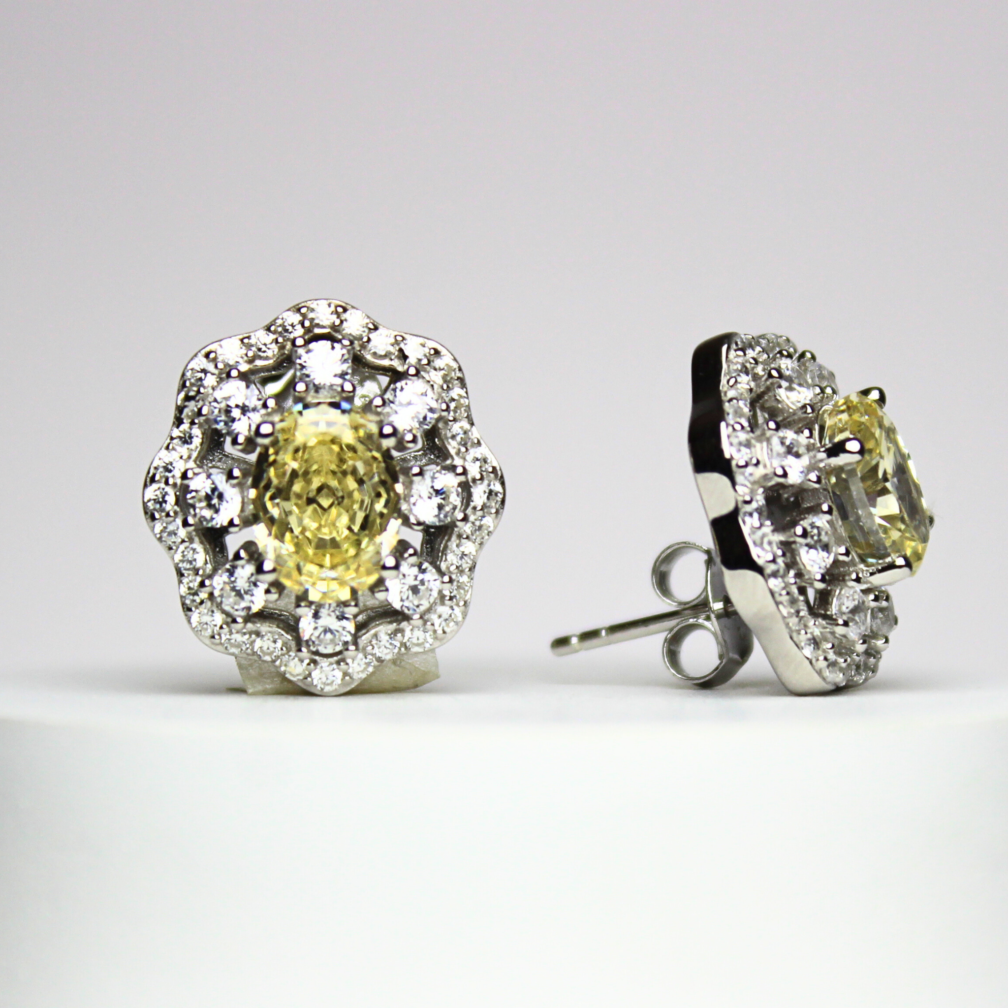 925 Sterling Silver Saffra Earrings, Golden Gemstone Studs, Hypoallergenic & Tarnish-Free, Elegant Statement Jewelry