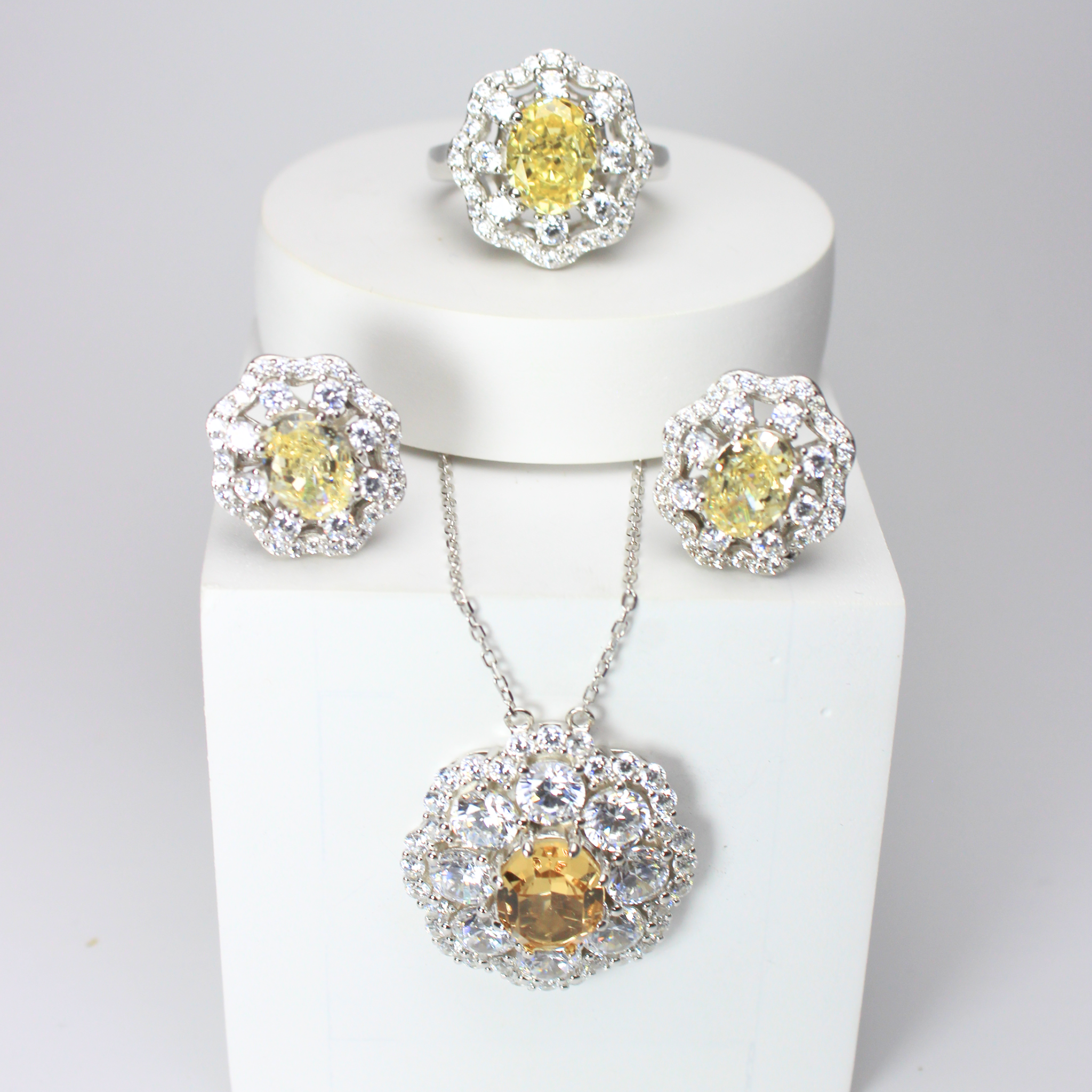 925 Sterling Silver Saffra Jewelry Set, Golden Glow, Elegant Necklace, Earrings & Ring, Hypoallergenic & Tarnish-Free Luxury Jewelry